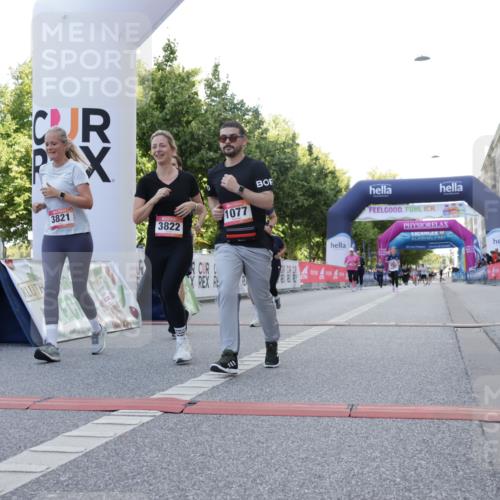 06.09.2026 - CURREX Alsterlauf Yannick Fuchs http://msf.ph/oto/10230152 06.09.2026 11:52:51 Ziel 1061, 1077, 1082, 1340, 3821, 3822, 8016, 8137 meine-sportfotos.de