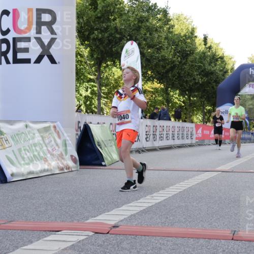 06.09.2026 - CURREX Alsterlauf Yannick Fuchs http://msf.ph/oto/10230180 06.09.2026 11:53:05 Ziel 1001, 1040, 1184, 1202, 1283, 1293, 4802, 8155, 8300 meine-sportfotos.de