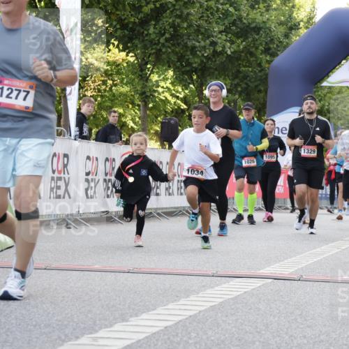 06.09.2026 - CURREX Alsterlauf Yannick Fuchs http://msf.ph/oto/10230211 06.09.2026 11:53:17 Ziel 1034, 1096, 1114, 1115, 1202, 1317, 1329, 8048 meine-sportfotos.de