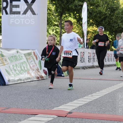 06.09.2026 - CURREX Alsterlauf Yannick Fuchs http://msf.ph/oto/10230221 06.09.2026 11:53:19 Ziel 1026, 1034, 1096, 1114, 1115, 1130, 1317, 1329, 8048 meine-sportfotos.de