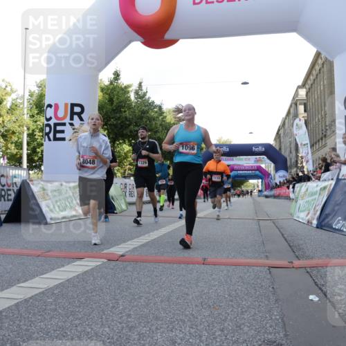 06.09.2026 - CURREX Alsterlauf Yannick Fuchs http://msf.ph/oto/10230232 06.09.2026 11:53:22 Ziel 1026, 1034, 1095, 1096, 1114, 1115, 1130, 1317, 1329, 8046, 8048 meine-sportfotos.de
