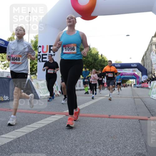 06.09.2026 - CURREX Alsterlauf Yannick Fuchs http://msf.ph/oto/10230236 06.09.2026 11:53:23 Ziel 1026, 1034, 1095, 1096, 1114, 1115, 1130, 1317, 1329, 1333, 8046, 8048, 8070 meine-sportfotos.de