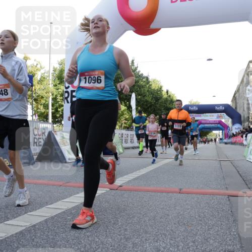 06.09.2026 - CURREX Alsterlauf Yannick Fuchs http://msf.ph/oto/10230237 06.09.2026 11:53:23 Ziel 1026, 1034, 1095, 1096, 1114, 1115, 1130, 1317, 1329, 1333, 8046, 8048, 8070 meine-sportfotos.de