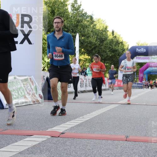 06.09.2026 - CURREX Alsterlauf Yannick Fuchs http://msf.ph/oto/10230256 06.09.2026 11:53:27 Ziel 1026, 1095, 1096, 1114, 1115, 1130, 1173, 1250, 1317, 1329, 1333, 1334, 3755, 8046, 8048, 8070 meine-sportfotos.de