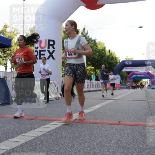 06.09.2026 - CURREX Alsterlauf Yannick Fuchs http://msf.ph/oto/10230266 06.09.2026 11:53:30 Ziel 1026, 1095, 1130, 1173, 1250, 1333, 1334, 3755, 8046, 8070 meine-sportfotos.de