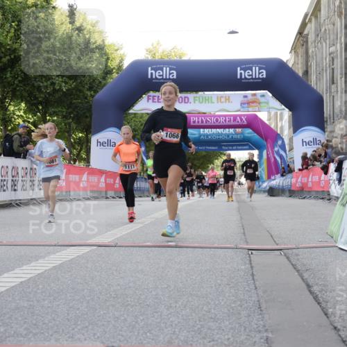 06.09.2026 - CURREX Alsterlauf Yannick Fuchs http://msf.ph/oto/10230289 06.09.2026 11:53:40 Ziel 1066, 1081, 1111, 8261 meine-sportfotos.de