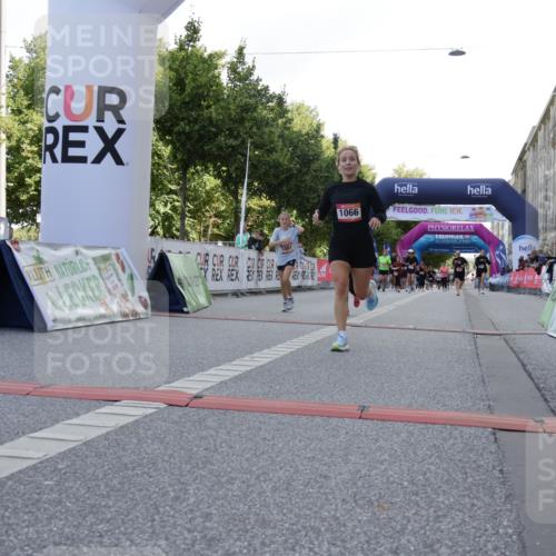 06.09.2026 - CURREX Alsterlauf Yannick Fuchs http://msf.ph/oto/10230293 06.09.2026 11:53:41 Ziel 1066, 1081, 1111, 8261 meine-sportfotos.de