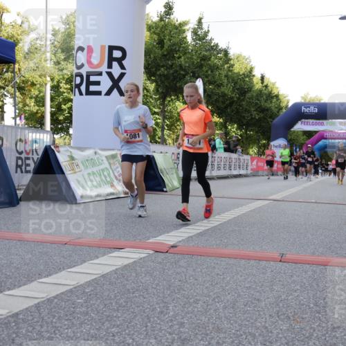 06.09.2026 - CURREX Alsterlauf Yannick Fuchs http://msf.ph/oto/10230300 06.09.2026 11:53:43 Ziel 1057, 1066, 1081, 1111, 1213, 8261 meine-sportfotos.de