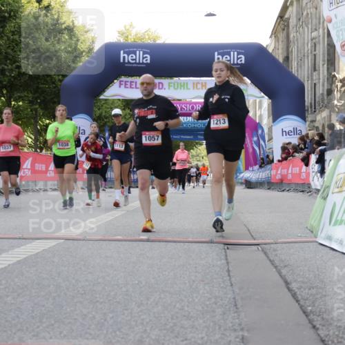 06.09.2026 - CURREX Alsterlauf Yannick Fuchs http://msf.ph/oto/10230306 06.09.2026 11:53:46 Ziel 1037, 1038, 1057, 1066, 1068, 1069, 1081, 1111, 1213 meine-sportfotos.de