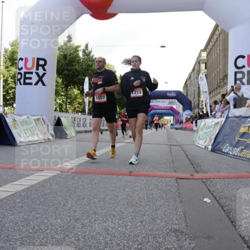 06.09.2026 - CURREX Alsterlauf Yannick Fuchs http://msf.ph/oto/10230316 06.09.2026 11:53:48 Ziel 1037, 1038, 1057, 1066, 1068, 1069, 1081, 1111, 1124, 1213 meine-sportfotos.de