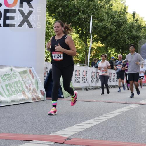 06.09.2026 - CURREX Alsterlauf Yannick Fuchs http://msf.ph/oto/10230329 06.09.2026 11:53:54 Ziel 1006, 1037, 1038, 1057, 1068, 1069, 1124, 1213, 1223, 1298, 1305 meine-sportfotos.de