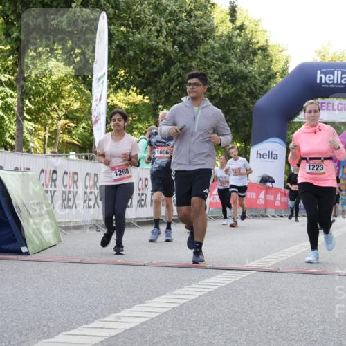 06.09.2026 - CURREX Alsterlauf Yannick Fuchs http://msf.ph/oto/10230331 06.09.2026 11:53:55 Ziel 1006, 1037, 1038, 1068, 1069, 1124, 1223, 1298, 1305 meine-sportfotos.de