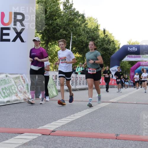 06.09.2026 - CURREX Alsterlauf Yannick Fuchs http://msf.ph/oto/10230346 06.09.2026 11:54:01 Ziel 1006, 1018, 1098, 1150, 1223, 1249, 1267, 1291, 1298, 1305, 8139, 8245 meine-sportfotos.de