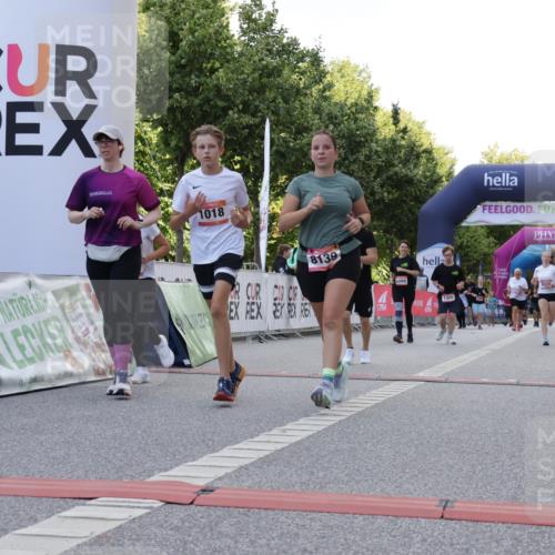 06.09.2026 - CURREX Alsterlauf Yannick Fuchs http://msf.ph/oto/10230348 06.09.2026 11:54:01 Ziel 1006, 1018, 1098, 1150, 1223, 1249, 1267, 1291, 1298, 1305, 8139, 8245 meine-sportfotos.de