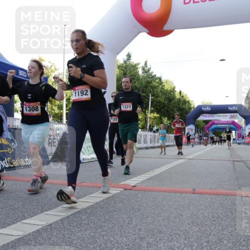 06.09.2026 - CURREX Alsterlauf Yannick Fuchs http://msf.ph/oto/10230403 06.09.2026 11:54:18 Ziel 1078, 1166, 1167, 1192, 1209, 1308, 1322, 1323, 8018 meine-sportfotos.de