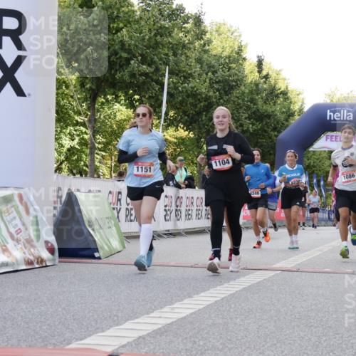 06.09.2026 - CURREX Alsterlauf Yannick Fuchs http://msf.ph/oto/10230422 06.09.2026 11:54:26 Ziel 1078, 1086, 1104, 1151, 1166, 1167, 1191, 1332, 1339, 8185, 8239, 8240 meine-sportfotos.de