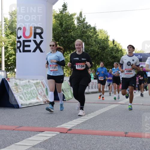06.09.2026 - CURREX Alsterlauf Yannick Fuchs http://msf.ph/oto/10230426 06.09.2026 11:54:27 Ziel 1078, 1086, 1104, 1151, 1191, 1332, 1339, 8185, 8239, 8240 meine-sportfotos.de