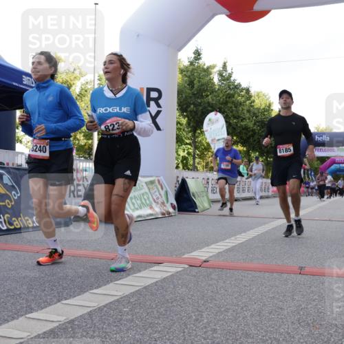 06.09.2026 - CURREX Alsterlauf Yannick Fuchs http://msf.ph/oto/10230442 06.09.2026 11:54:30 Ziel 1078, 1086, 1104, 1122, 1151, 1191, 1328, 1332, 1339, 8185, 8239, 8240 meine-sportfotos.de