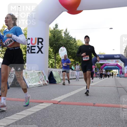 06.09.2026 - CURREX Alsterlauf Yannick Fuchs http://msf.ph/oto/10230443 06.09.2026 11:54:31 Ziel 1086, 1104, 1122, 1151, 1191, 1328, 1332, 1339, 8185, 8239, 8240 meine-sportfotos.de