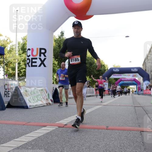 06.09.2026 - CURREX Alsterlauf Yannick Fuchs http://msf.ph/oto/10230446 06.09.2026 11:54:31 Ziel 1086, 1104, 1122, 1151, 1191, 1328, 1332, 1339, 8185, 8239, 8240 meine-sportfotos.de