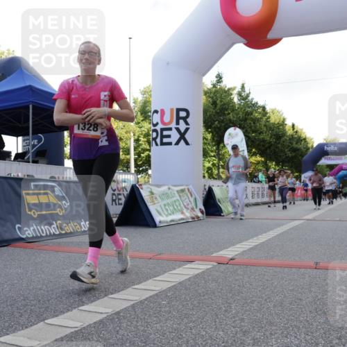 06.09.2026 - CURREX Alsterlauf Yannick Fuchs http://msf.ph/oto/10230462 06.09.2026 11:54:35 Ziel 1122, 1168, 1191, 1289, 1325, 1328, 8185, 8239, 8240 meine-sportfotos.de
