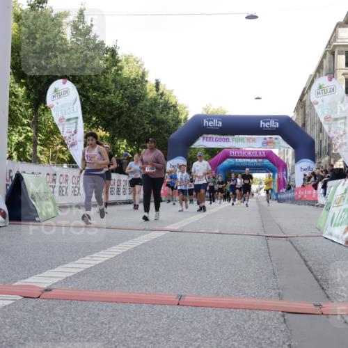 06.09.2026 - CURREX Alsterlauf Yannick Fuchs http://msf.ph/oto/10230468 06.09.2026 11:54:36 Ziel 1017, 1019, 1122, 1168, 1191, 1289, 1290, 1325, 1328, 1331, 8185 meine-sportfotos.de