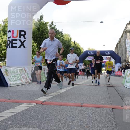 06.09.2026 - CURREX Alsterlauf Yannick Fuchs http://msf.ph/oto/10230485 06.09.2026 11:54:42 Ziel 1012, 1017, 1019, 1031, 1060, 1101, 1122, 1168, 1185, 1222, 1231, 1251, 1260, 1270, 1272, 1280, 1289, 1290, 1325, 1331 meine-sportfotos.de