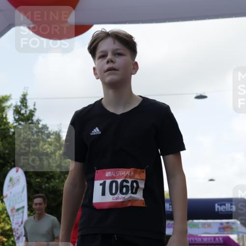 06.09.2026 - CURREX Alsterlauf Yannick Fuchs http://msf.ph/oto/10230510 06.09.2026 11:54:50 Ziel 1060, 1097, 1101, 1134, 1140, 1145, 1185, 1222, 1231, 1247, 1251, 1260, 1270, 1272, 1275, 1276, 1280 meine-sportfotos.de