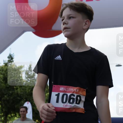 06.09.2026 - CURREX Alsterlauf Yannick Fuchs http://msf.ph/oto/10230513 06.09.2026 11:54:50 Ziel 1060, 1097, 1101, 1134, 1140, 1145, 1185, 1222, 1231, 1247, 1251, 1260, 1270, 1272, 1275, 1276, 1280 meine-sportfotos.de