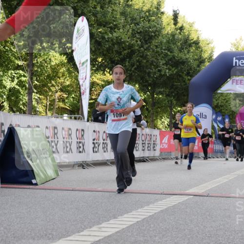 06.09.2026 - CURREX Alsterlauf Yannick Fuchs http://msf.ph/oto/10230520 06.09.2026 11:54:53 Ziel 1060, 1097, 1134, 1140, 1145, 1231, 1238, 1247, 1270, 1272, 1275, 1276 meine-sportfotos.de