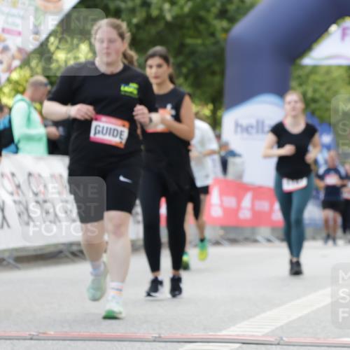 06.09.2026 - CURREX Alsterlauf Yannick Fuchs http://msf.ph/oto/10230555 06.09.2026 11:55:05 Ziel 1013, 1147, 1170, 1177, 1196, 1245, 1307, 1341 meine-sportfotos.de