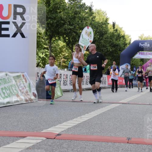 06.09.2026 - CURREX Alsterlauf Yannick Fuchs http://msf.ph/oto/10230630 06.09.2026 11:55:35 Ziel 1030, 1033, 1046, 1155, 1156, 1265, 1285, 8136 meine-sportfotos.de