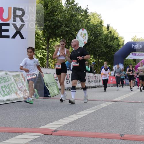 06.09.2026 - CURREX Alsterlauf Yannick Fuchs http://msf.ph/oto/10230633 06.09.2026 11:55:36 Ziel 1030, 1033, 1046, 1155, 1156, 1265, 1284, 1285, 1286, 1288, 8136 meine-sportfotos.de