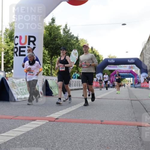 06.09.2026 - CURREX Alsterlauf Yannick Fuchs http://msf.ph/oto/10230645 06.09.2026 11:55:41 Ziel 1005, 1046, 1155, 1156, 1203, 1234, 1265, 1284, 1285, 1286, 1288, 1326 meine-sportfotos.de