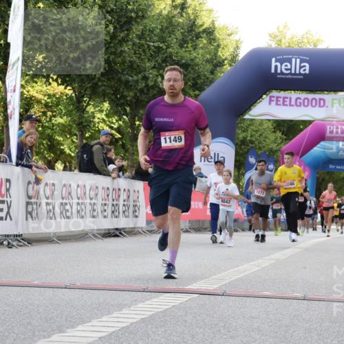 06.09.2026 - CURREX Alsterlauf Yannick Fuchs http://msf.ph/oto/10230666 06.09.2026 11:55:51 Ziel 1004, 1005, 1149, 1234, 1296, 1326, 8042, 8251, 8346 meine-sportfotos.de