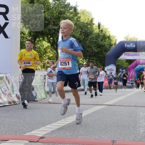 06.09.2026 - CURREX Alsterlauf Yannick Fuchs http://msf.ph/oto/10230678 06.09.2026 11:55:55 Ziel 1072, 1109, 1110, 1149, 1296, 1299, 1344, 8042, 8251, 8346 meine-sportfotos.de