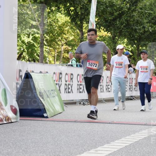 06.09.2026 - CURREX Alsterlauf Yannick Fuchs http://msf.ph/oto/10230683 06.09.2026 11:55:57 Ziel 1072, 1109, 1110, 1149, 1299, 1344, 8042, 8103, 8251, 8346 meine-sportfotos.de