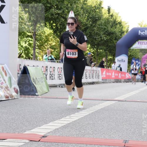 06.09.2026 - CURREX Alsterlauf Yannick Fuchs http://msf.ph/oto/10230703 06.09.2026 11:56:03 Ziel 1072, 1109, 1110, 1299, 1320, 1344, 8042, 8103 meine-sportfotos.de