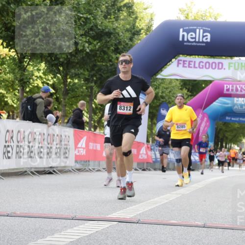 06.09.2026 - CURREX Alsterlauf Yannick Fuchs http://msf.ph/oto/10230711 06.09.2026 11:56:07 Ziel 1109, 1110, 1131, 1299, 1320, 8103, 8285, 8312 meine-sportfotos.de