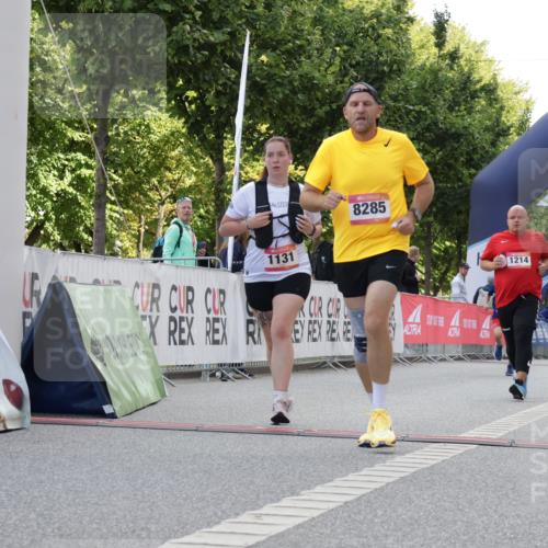 06.09.2026 - CURREX Alsterlauf Yannick Fuchs http://msf.ph/oto/10230723 06.09.2026 11:56:11 Ziel 1131, 1162, 1214, 1320, 8285, 8312 meine-sportfotos.de