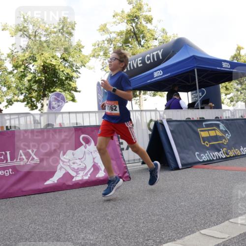 06.09.2026 - CURREX Alsterlauf Yannick Fuchs http://msf.ph/oto/10230743 06.09.2026 11:56:15 Ziel 1131, 1162, 1214, 8285, 8312 meine-sportfotos.de