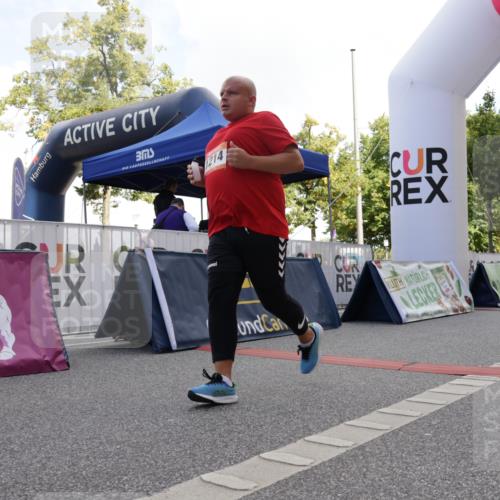 06.09.2026 - CURREX Alsterlauf Yannick Fuchs http://msf.ph/oto/10230745 06.09.2026 11:56:16 Ziel 1131, 1162, 1214, 8267, 8285, 8312 meine-sportfotos.de