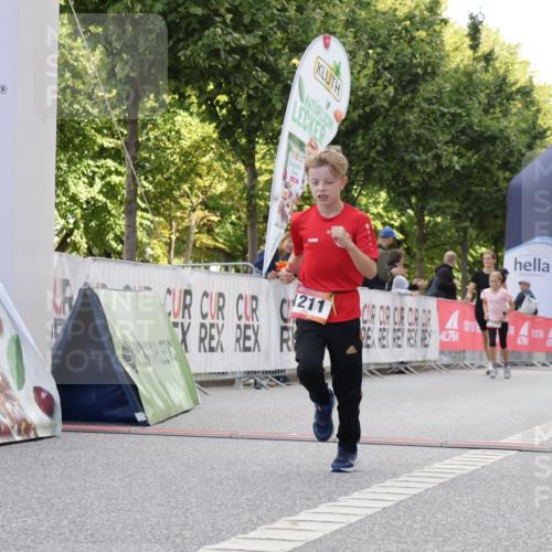 06.09.2026 - CURREX Alsterlauf Yannick Fuchs http://msf.ph/oto/10230772 06.09.2026 11:56:29 Ziel 1032, 1035, 1103, 1142, 1211 meine-sportfotos.de