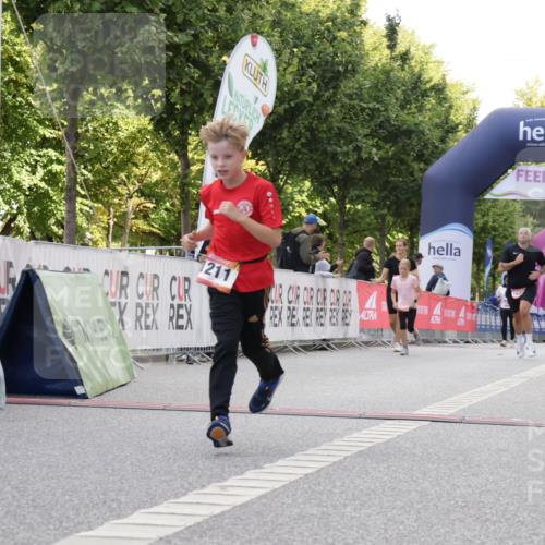 06.09.2026 - CURREX Alsterlauf Yannick Fuchs http://msf.ph/oto/10230773 06.09.2026 11:56:29 Ziel 1032, 1035, 1103, 1142, 1211 meine-sportfotos.de