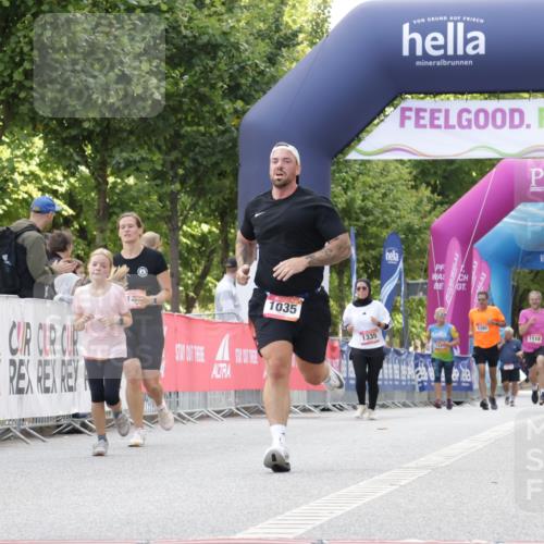 06.09.2026 - CURREX Alsterlauf Yannick Fuchs http://msf.ph/oto/10230774 06.09.2026 11:56:31 Ziel 1032, 1035, 1103, 1144, 1172, 1211 meine-sportfotos.de