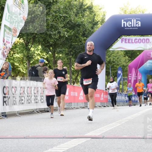 06.09.2026 - CURREX Alsterlauf Yannick Fuchs http://msf.ph/oto/10230776 06.09.2026 11:56:31 Ziel 1032, 1035, 1103, 1144, 1172, 1211 meine-sportfotos.de