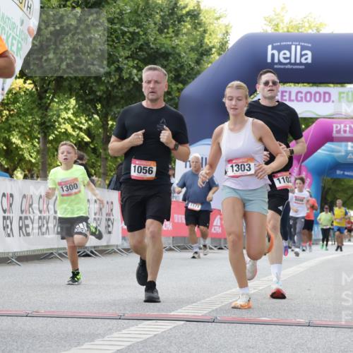 06.09.2026 - CURREX Alsterlauf Yannick Fuchs http://msf.ph/oto/10230810 06.09.2026 11:56:48 Ziel 1056, 1102, 1300, 1303, 1335, 1336, 6390 meine-sportfotos.de