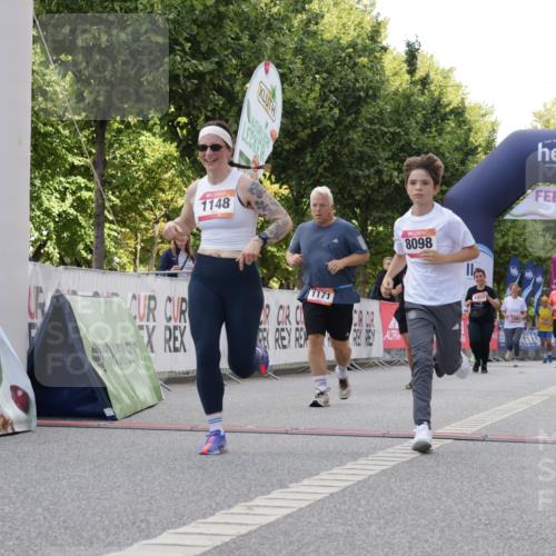 06.09.2026 - CURREX Alsterlauf Yannick Fuchs http://msf.ph/oto/10230829 06.09.2026 11:56:54 Ziel 1056, 1102, 1148, 1171, 1248, 1257, 1300, 1303, 1336, 6390, 8098, 8325 meine-sportfotos.de