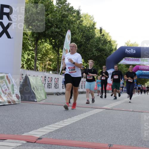 06.09.2026 - CURREX Alsterlauf Yannick Fuchs http://msf.ph/oto/10230847 06.09.2026 11:54:13 Ziel 1063, 1192, 1209, 1232, 1249, 1308, 1309, 1322, 1323, 8018 meine-sportfotos.de