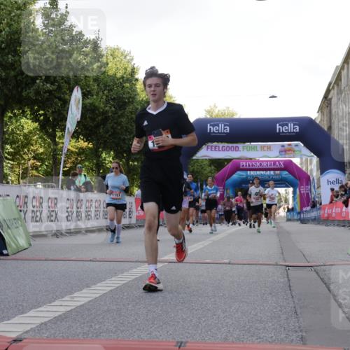 06.09.2026 - CURREX Alsterlauf Yannick Fuchs http://msf.ph/oto/10230885 06.09.2026 11:54:23 Ziel 1078, 1086, 1104, 1151, 1166, 1167, 1192, 1322, 1323, 1332, 1339, 8018, 8239, 8240 meine-sportfotos.de